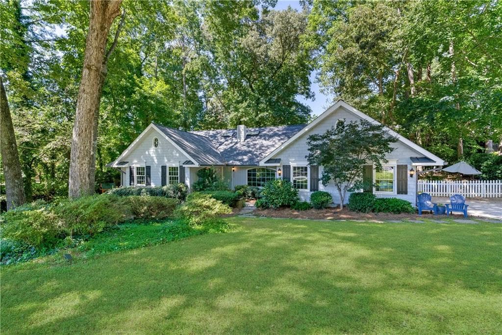 570 Glen Eagles Circle, Marietta, GA 30067 — most recent listing photo