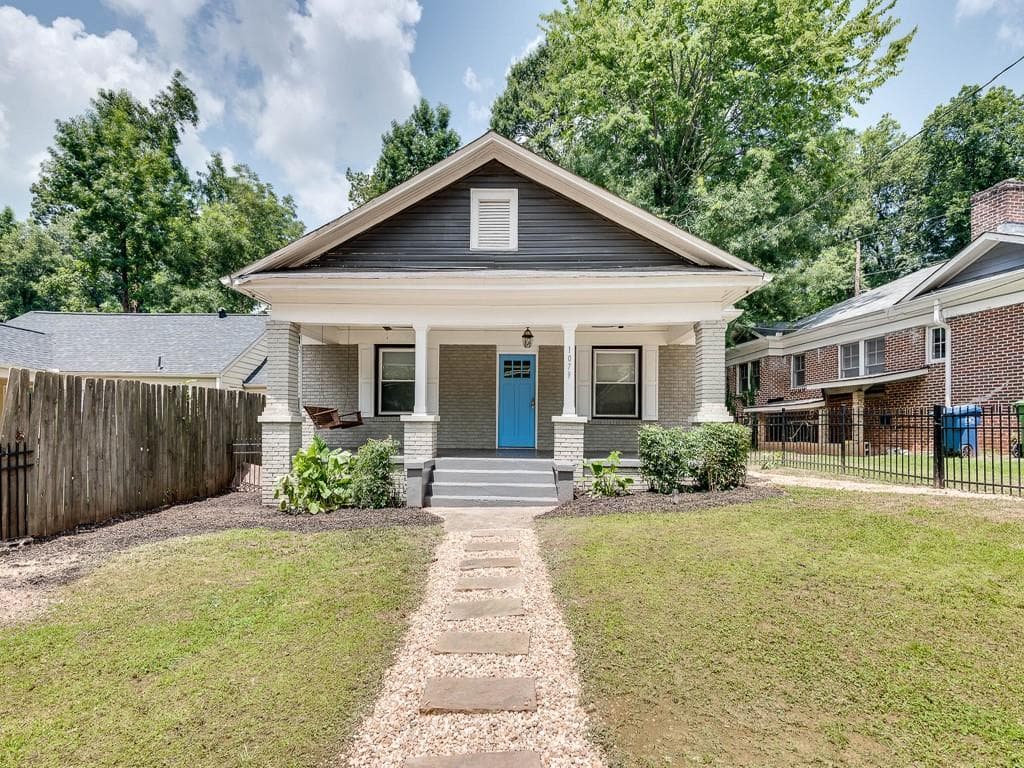 3 bedroom, 2 bathroom, 1,659 sq ft single family residence sold at 1079 Victory Drive, Atlanta, GA 30310