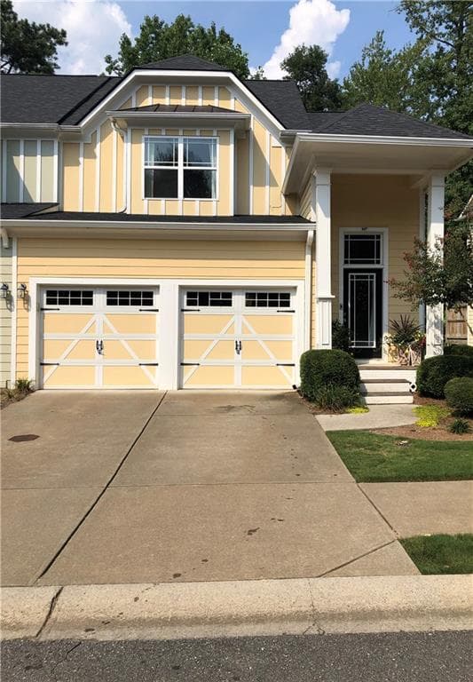 3 bedroom, 2 bathroom, 1,716 sq ft townhouse sold at 207 Oakview Drive, Canton, GA 30114