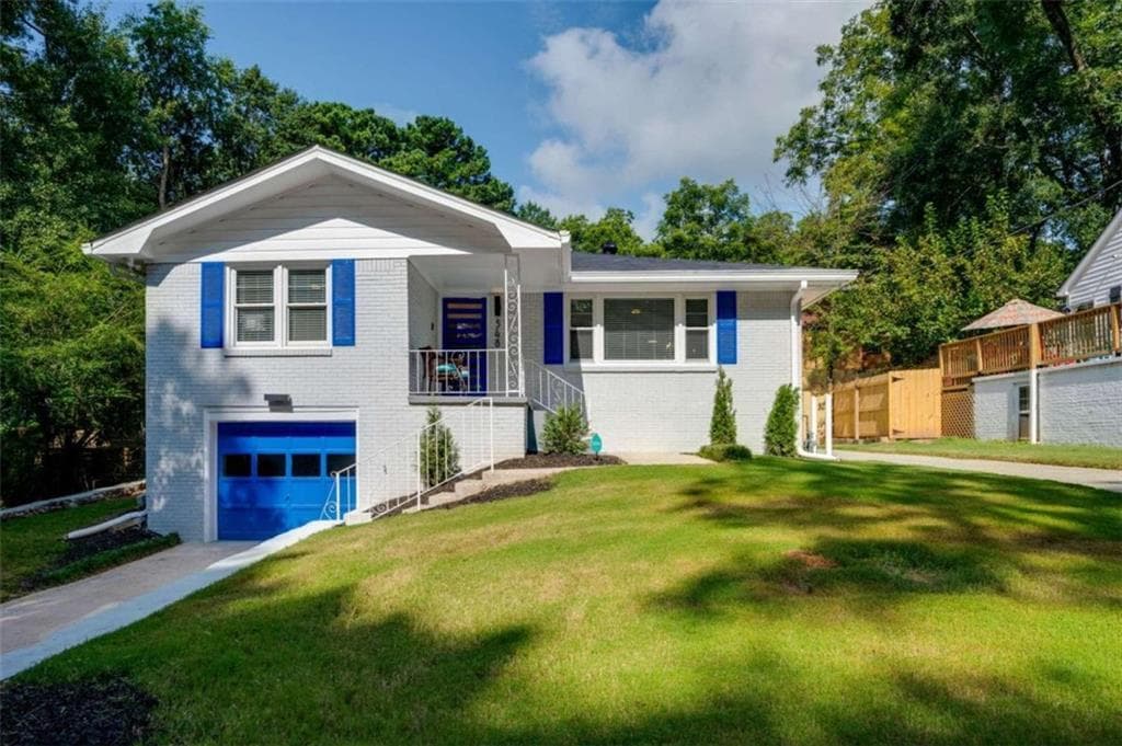 3 bedroom, 2 bathroom, 1,226 sq ft single family residence sold at 548 Marktrey Place, Atlanta, GA 30318