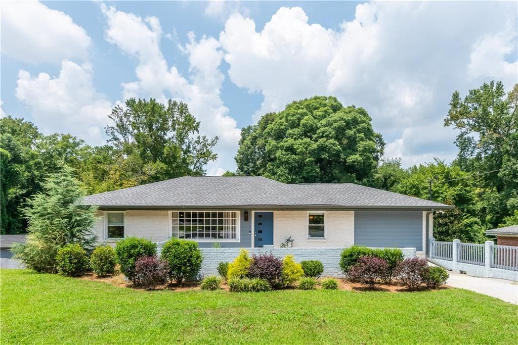 4 bedroom, 3 bathroom, 1,487 sq ft single family residence sold at 2033 Bencal Drive, Atlanta, GA 30316
