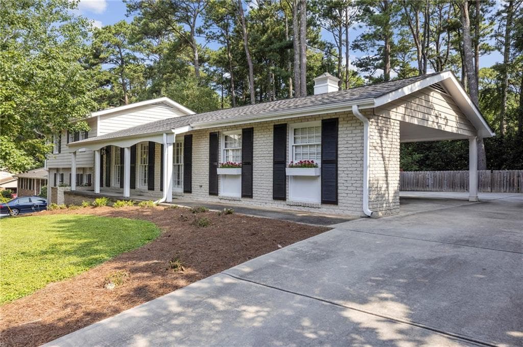 1674 Chateau Drive, Dunwoody, GA 30338 — most recent listing photo
