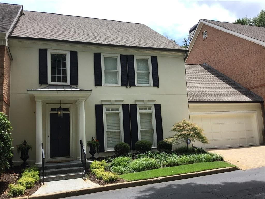 3 bedroom, 4 bathroom, 2,763 sq ft townhouse sold at 1054 Huntcliff, Sandy Springs, GA 30350