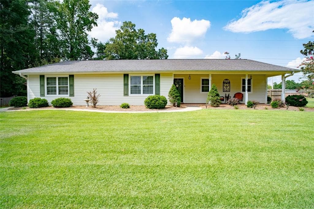 260 CEDAR Circle, Fayetteville, GA 30214 — most recent listing photo