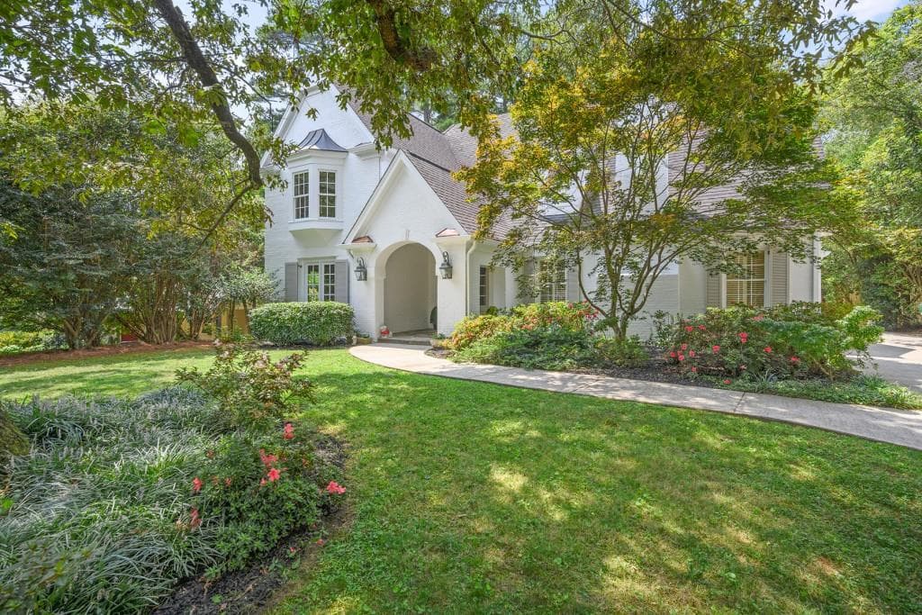 6 bedroom, 6 bathroom, 5,226 sq ft single family residence sold at 3632 Cantrell Road, Atlanta, GA 30319