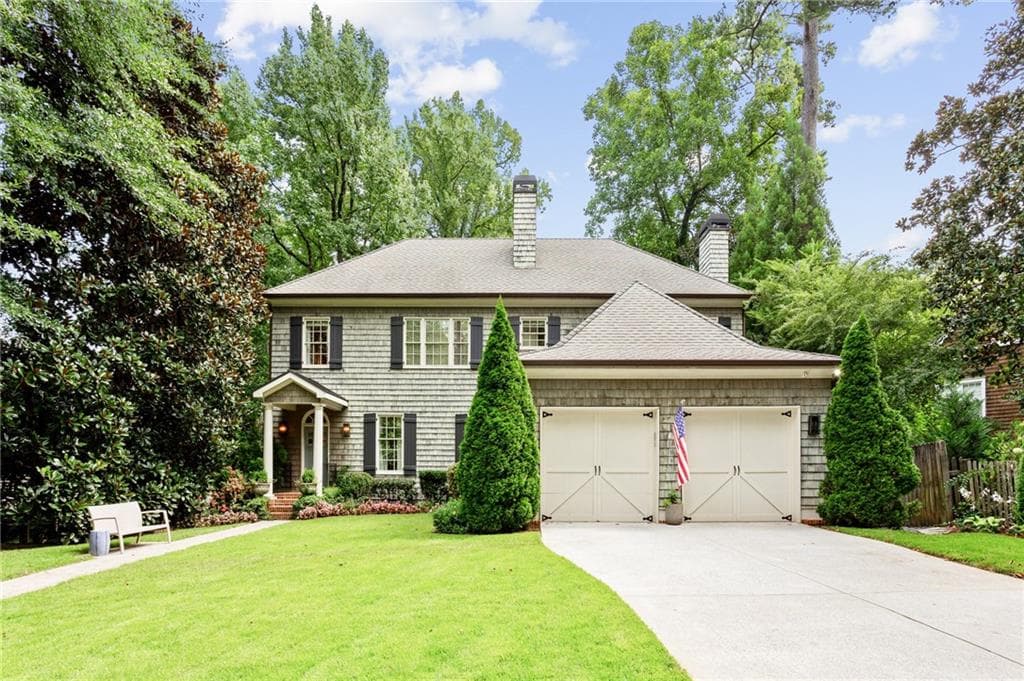 5 bedroom, 5 bathroom, 5,095 sq ft single family residence sold at 725 Ellsworth Drive, Atlanta, GA 30318