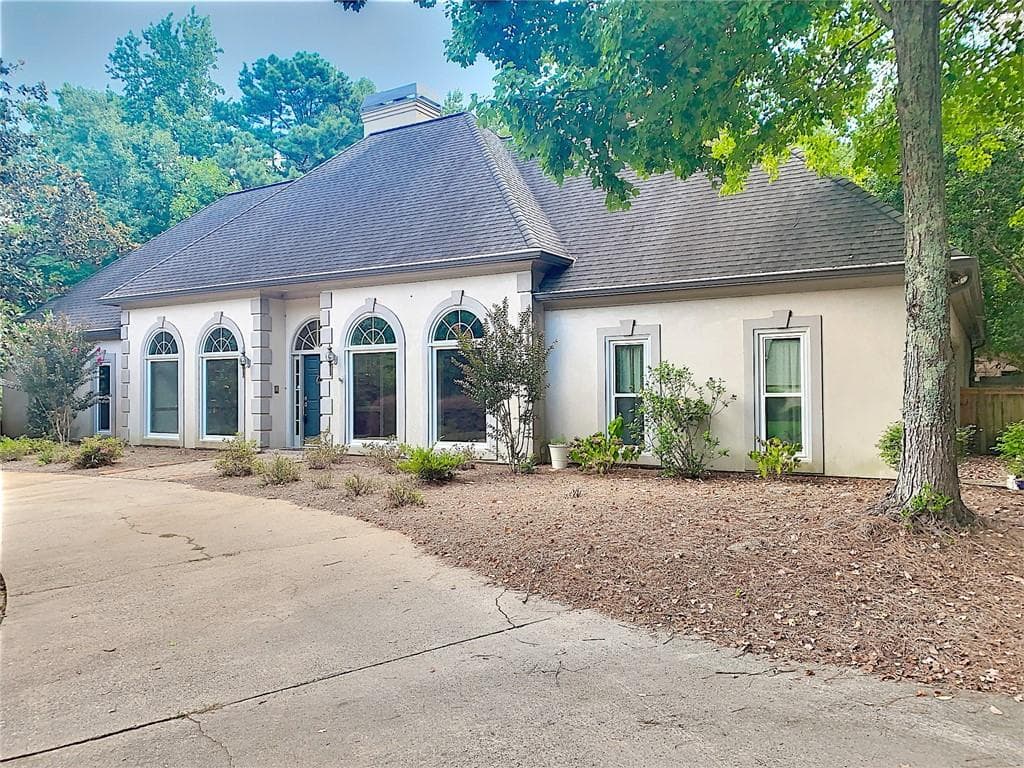 4 bedroom, 3 bathroom, 4,040 sq ft single family residence sold at 141 Westchester Way, Alpharetta, GA 30005