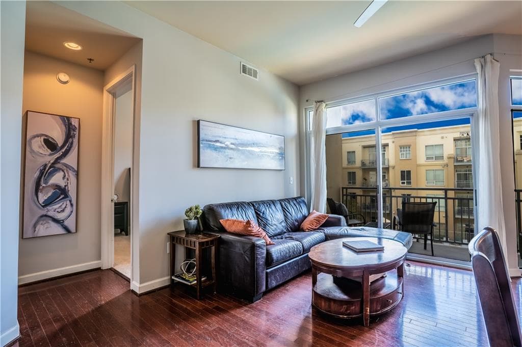 1 bedroom, 2 bathroom, 853 sq ft condominium sold at 711 Cosmopolitan Drive 316, Atlanta, GA 30324 — photo 1 of 1