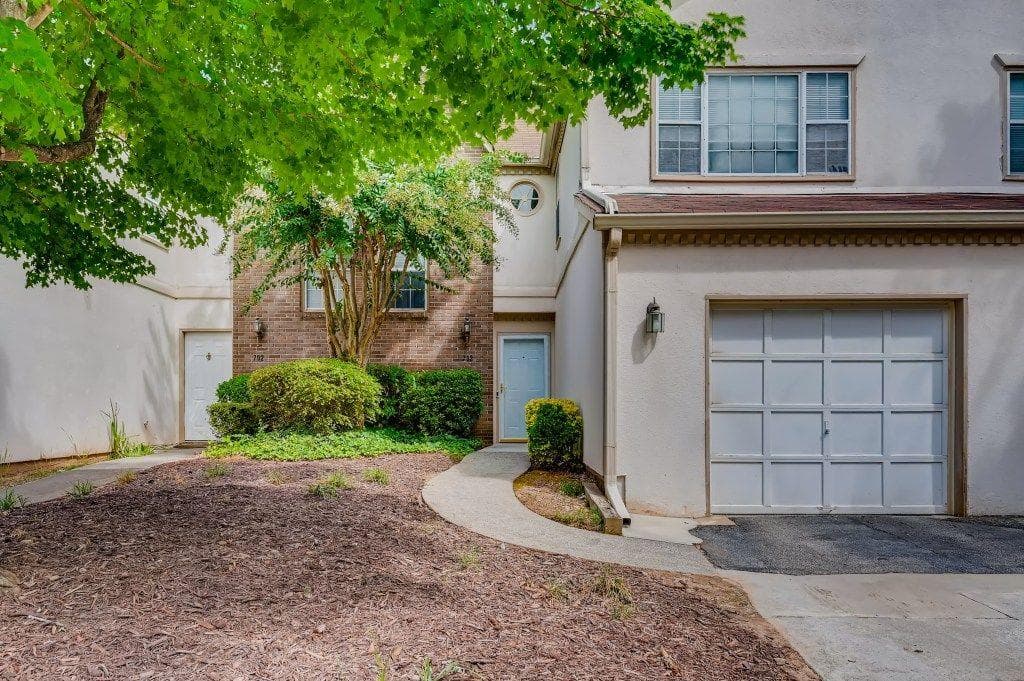 2 bedroom, 3 bathroom, 1,448 sq ft townhouse sold at 703 Bridge Lane, Smyrna, GA 30082