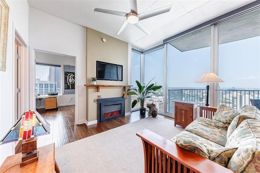 2 bedroom, 2 bathroom, 1,193 sq ft condominium sold at 860 PEACHTREE Street 2018, Atlanta, GA 30308