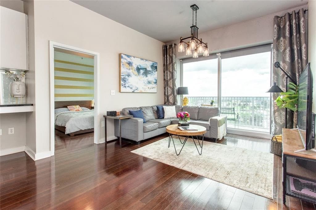 2 bedroom, 2 bathroom, 1,067 sq ft condominium sold at 361 17th Street 2424, Atlanta, GA 30363