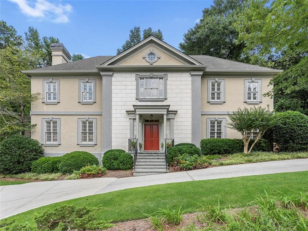 5 bedroom, 6 bathroom, 5,829 sq ft single family residence sold at 1015 W Peachtree Battle Court, Atlanta, GA 30327