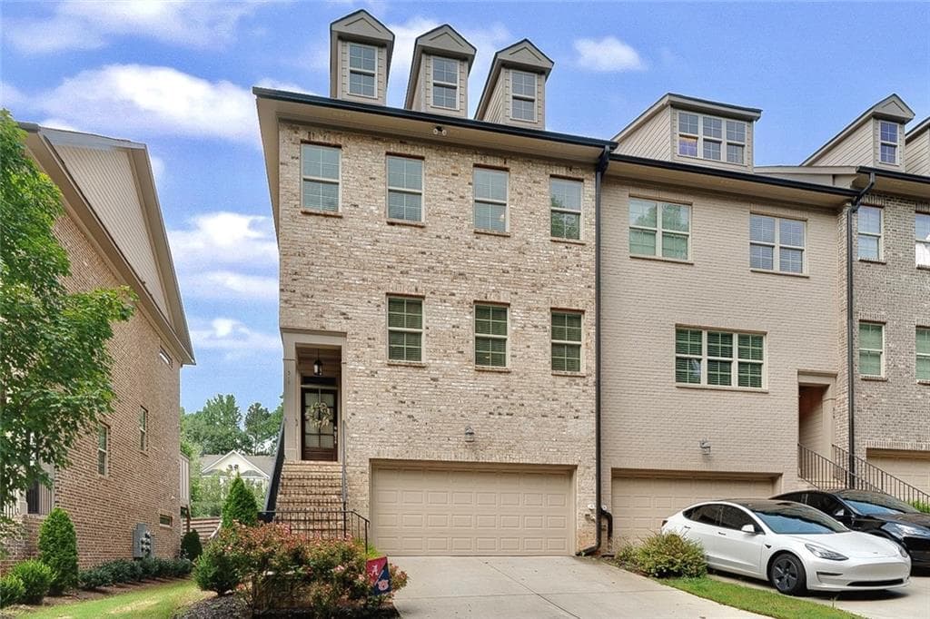 4 bedroom, 4 bathroom, 2,282 sq ft townhouse sold at 315 Benson Manor Circle, Smyrna, GA 30082