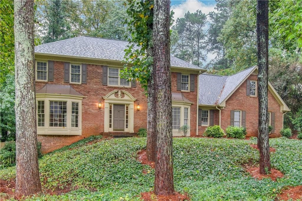 255 Glen Meadow Court, Sandy Springs, GA 30328 — most recent listing photo