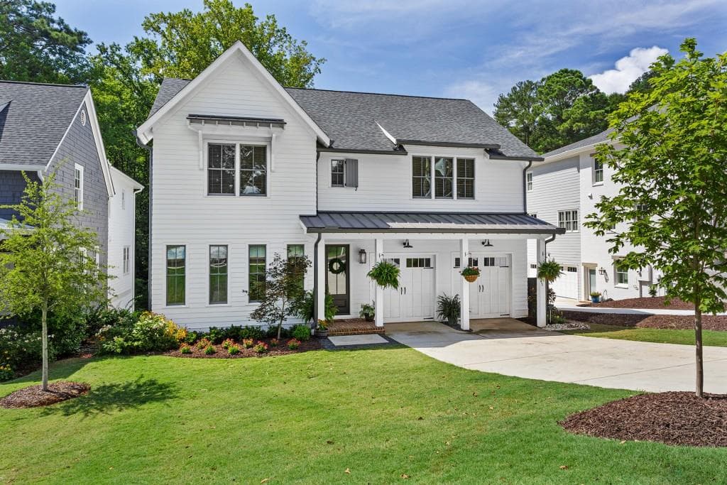 1260 Hayes Drive, Smyrna, GA 30080 — most recent listing photo