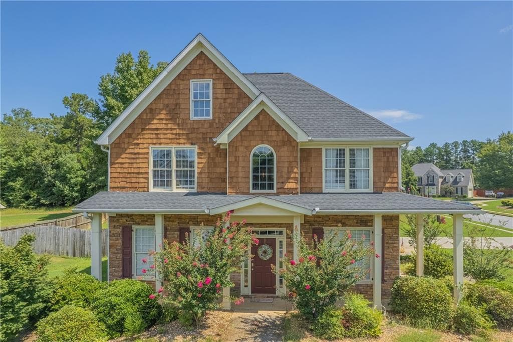 4 bedroom, 4 bathroom, 2,429 sq ft single family residence sold at 2102 Fernbank Way, Dacula, GA 30019
