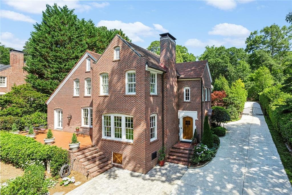 6 bedroom, 7 bathroom, 10,000 sq ft single family residence sold at 930 Lullwater Rd NE, Atlanta, GA 30307
