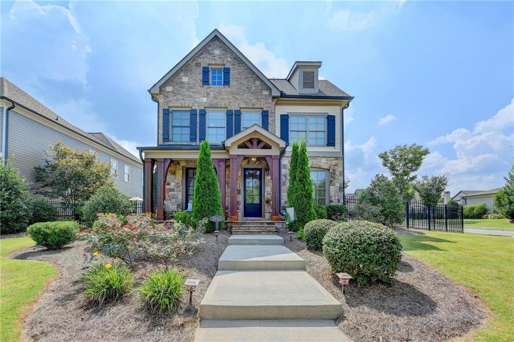 3945 Brookview Drive, Cumming, GA 30040 — most recent listing photo