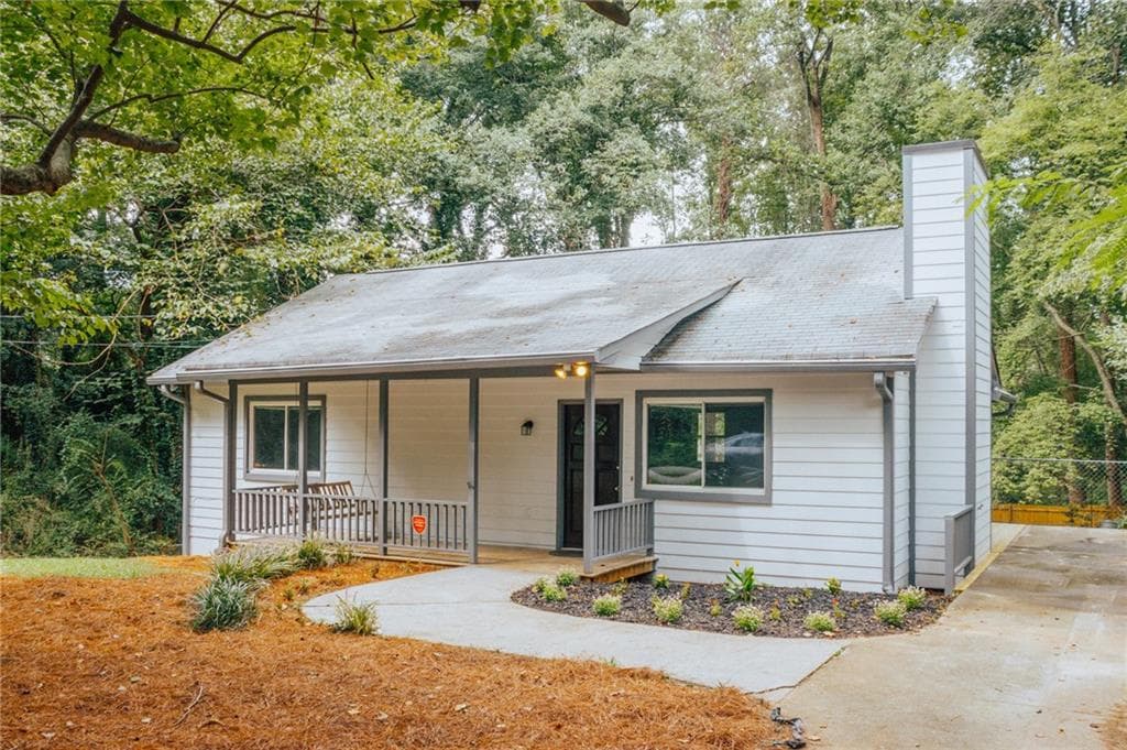 3 bedroom, 2 bathroom, 1,120 sq ft single family residence sold at 1741 Lee Street, Decatur, GA 30035