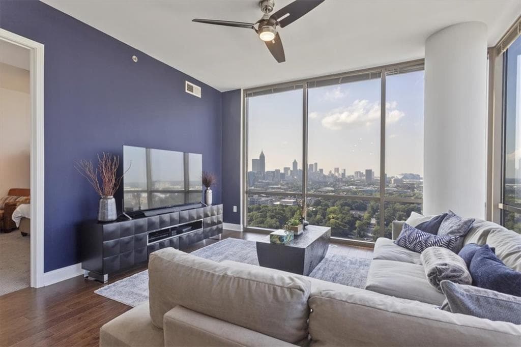 2 bedroom, 3 bathroom, 1,536 sq ft condominium sold at 270 17th Street 2909, Atlanta, GA 30363