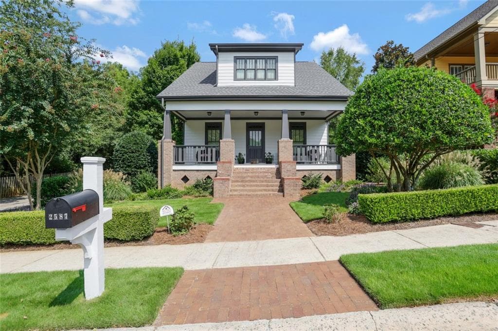 4 bedroom, 4 bathroom, 2,643 sq ft single family residence sold at 2587 Highland Avenue, Smyrna, GA 30080