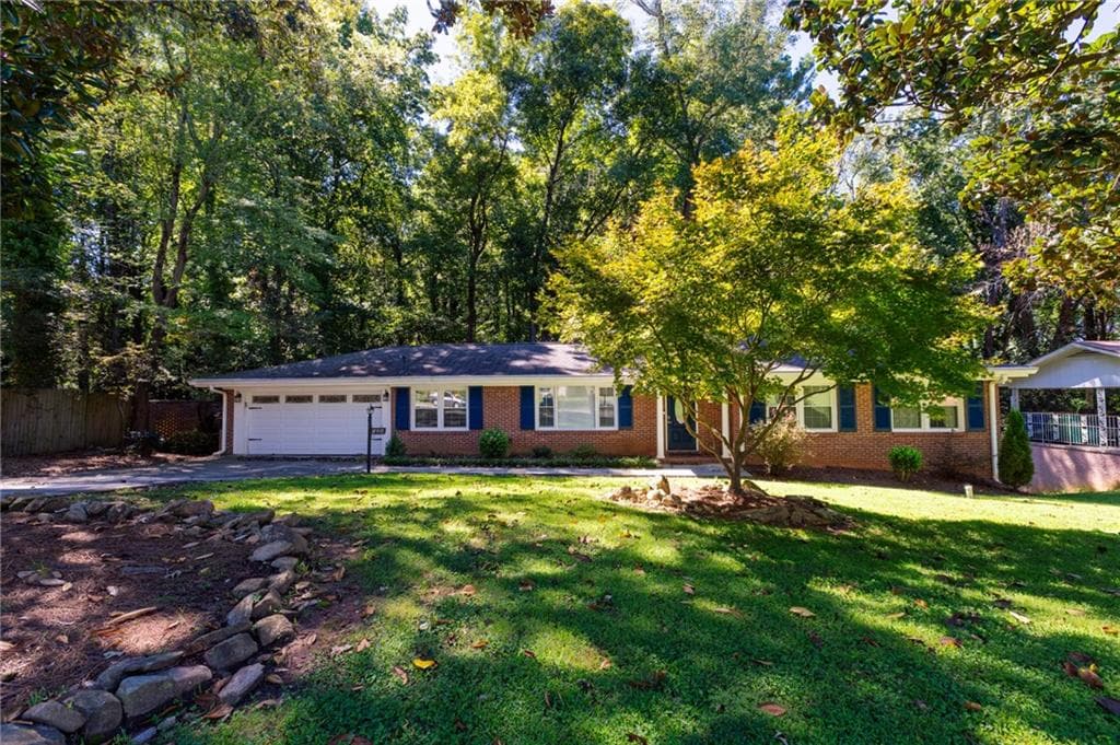 4 bedroom, 3 bathroom, 3,200 sq ft single family residence sold at 490 E KILDARE Avenue, Atlanta, GA 30318