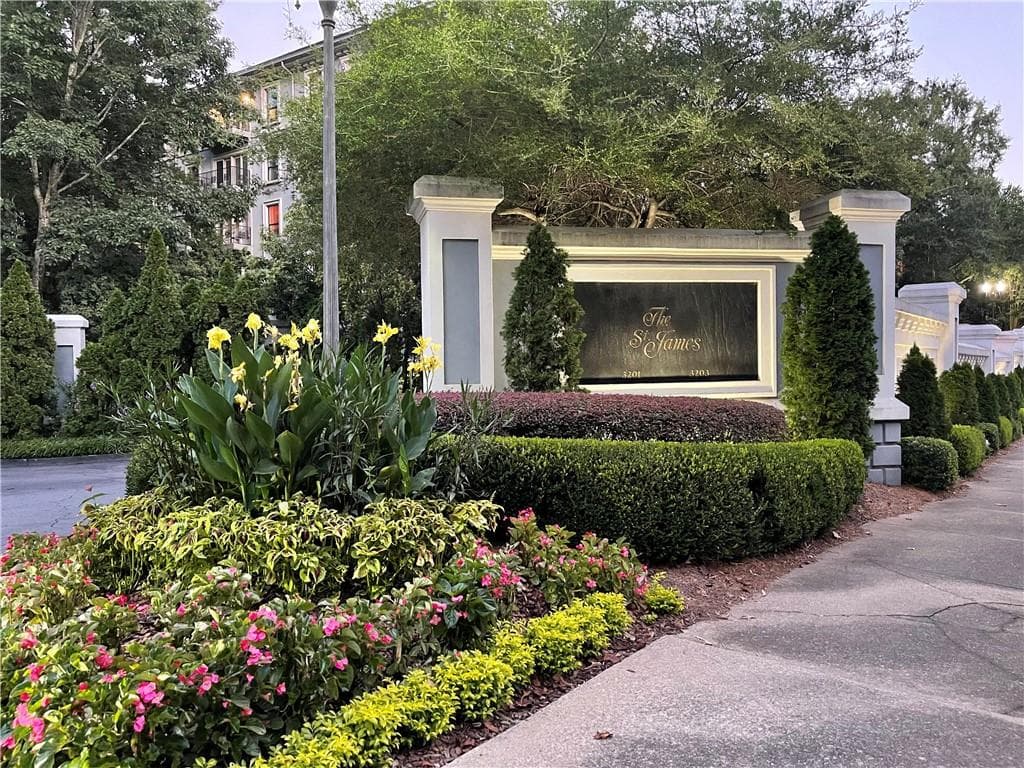2 bedroom, 2 bathroom, 1,504 sq ft condominium sold at 3203 Lenox Road 38, Atlanta, GA 30324 — photo 1 of 1