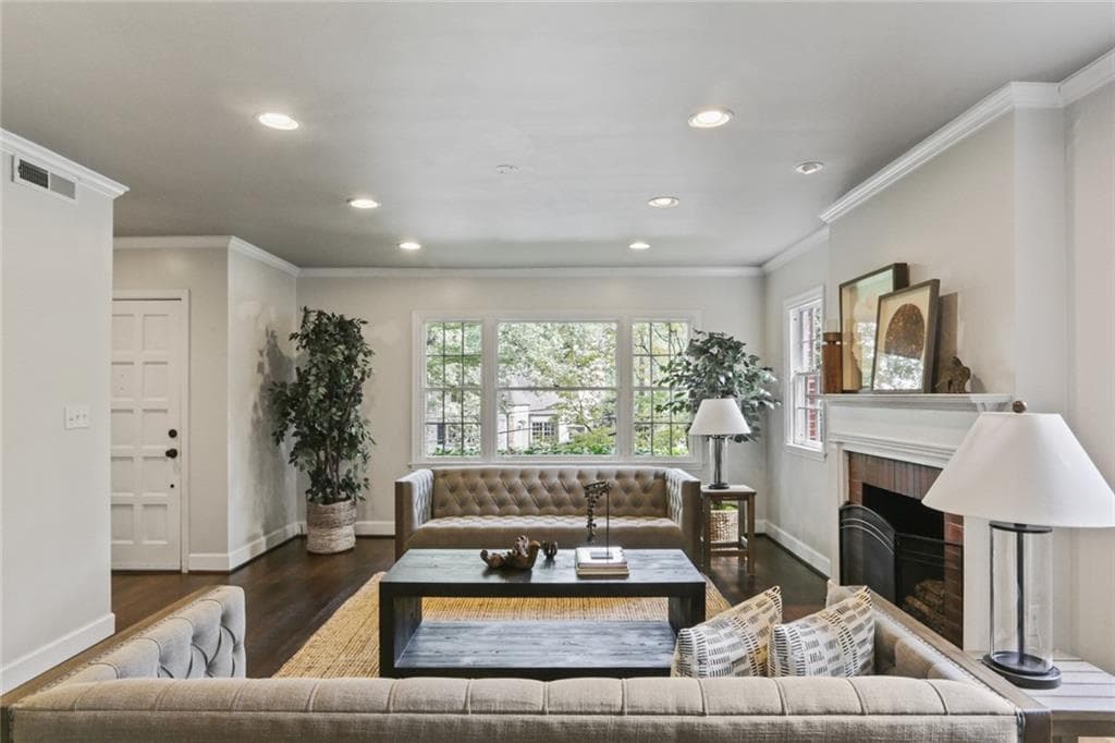 3 bedroom, 3 bathroom, 1,800 sq ft single family residence sold at 1790 N Rock Springs Road, Atlanta, GA 30324 — photo 1 of 1