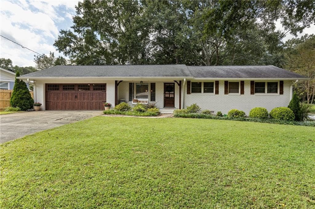 4 bedroom, 3 bathroom, 1,714 sq ft single family residence sold at 3834 Cherrydale Lane, Smyrna, GA 30082