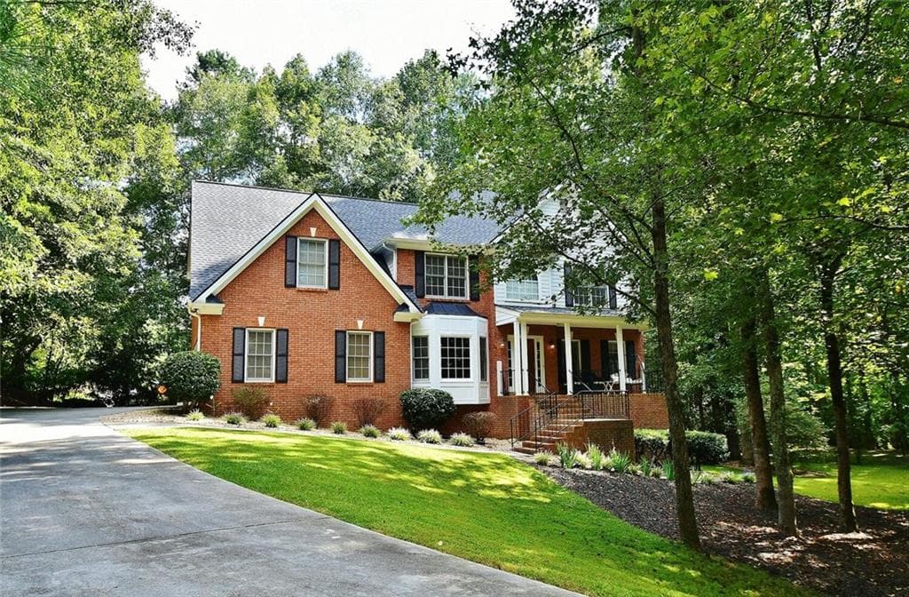 5 bedroom, 5 bathroom, 4,157 sq ft single family residence sold at 3280 Lake Seminole Place, Buford, GA 30519