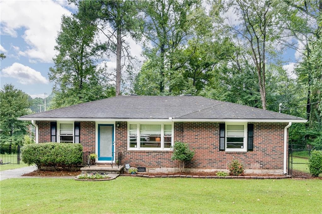 3 bedroom, 1 bathroom, 1,135 sq ft single family residence sold at 869 Scott Circle, Decatur, GA 30033