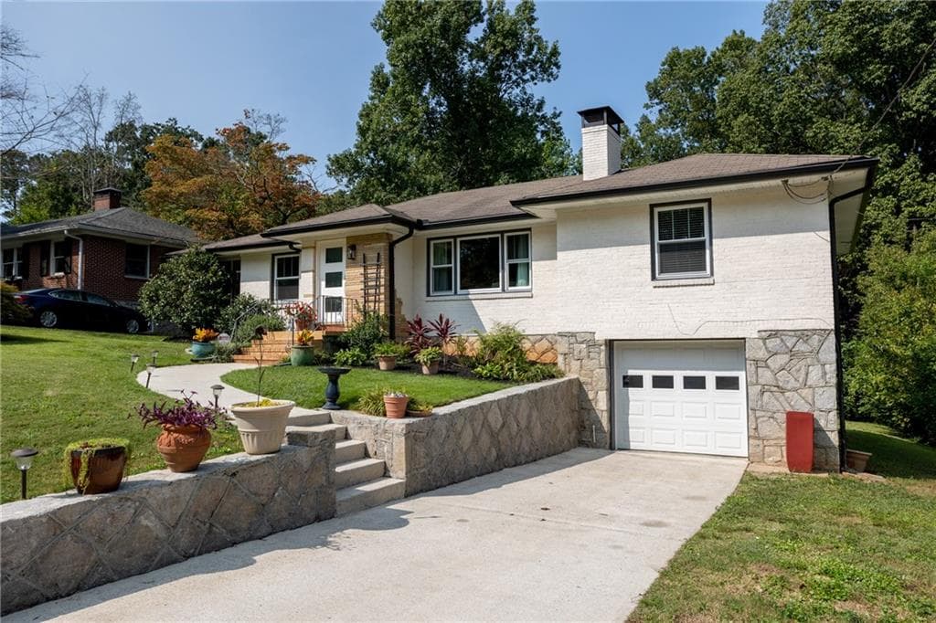 3 bedroom, 2 bathroom, 2,084 sq ft single family residence sold at 624 Willivee Drive, Decatur, GA 30033