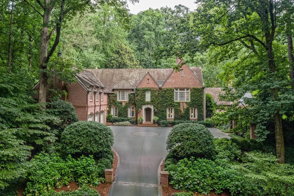 5875 Winterthur Drive, Sandy Springs, GA 30328 — most recent listing photo