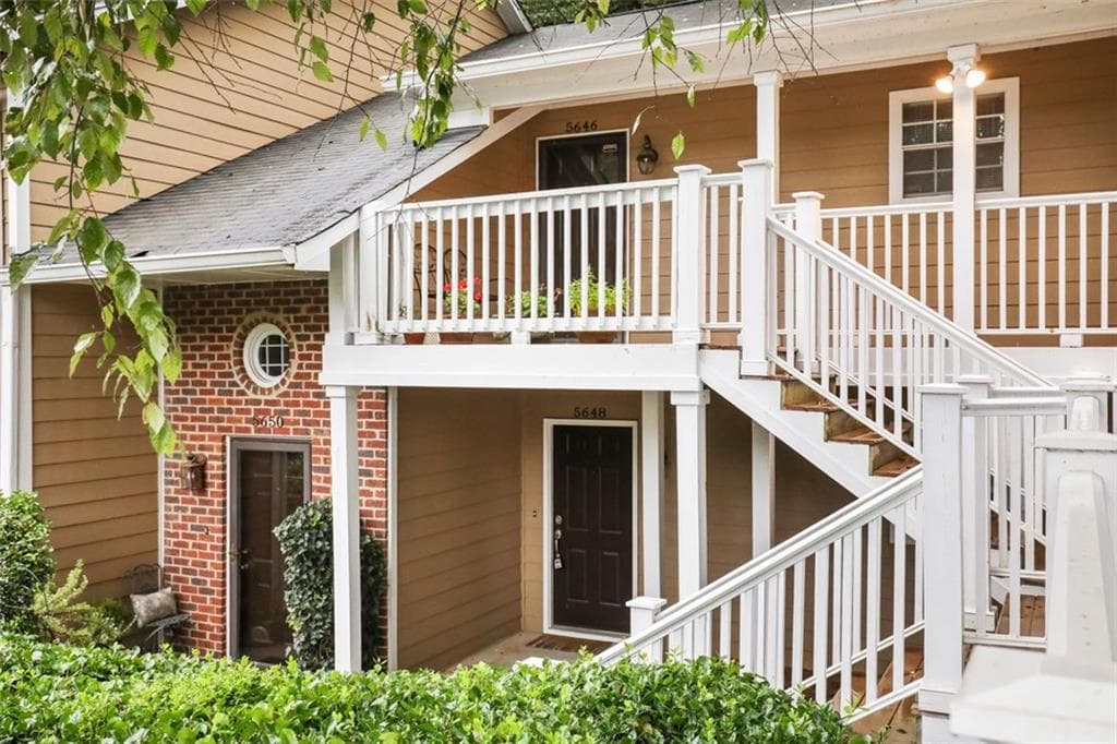 5648 River Heights Crossing, Marietta, GA 30067 — most recent listing photo