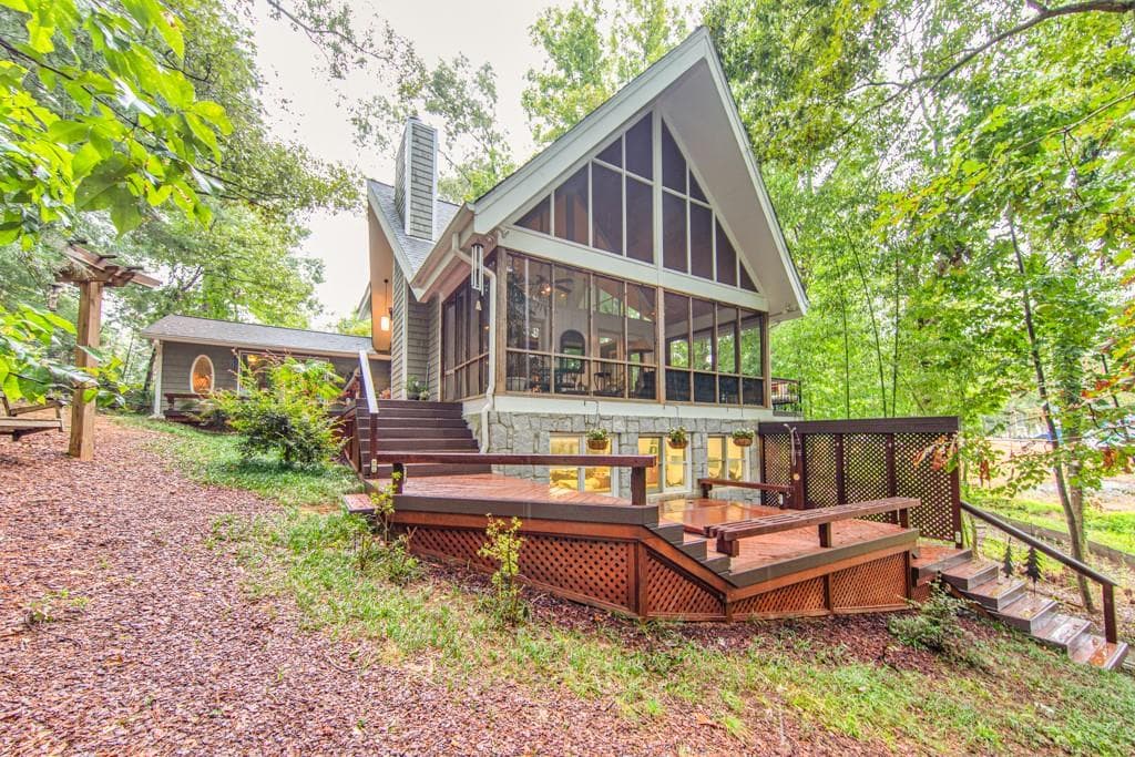6000 Warpath Road, Flowery Branch, GA 30542 — most recent listing photo