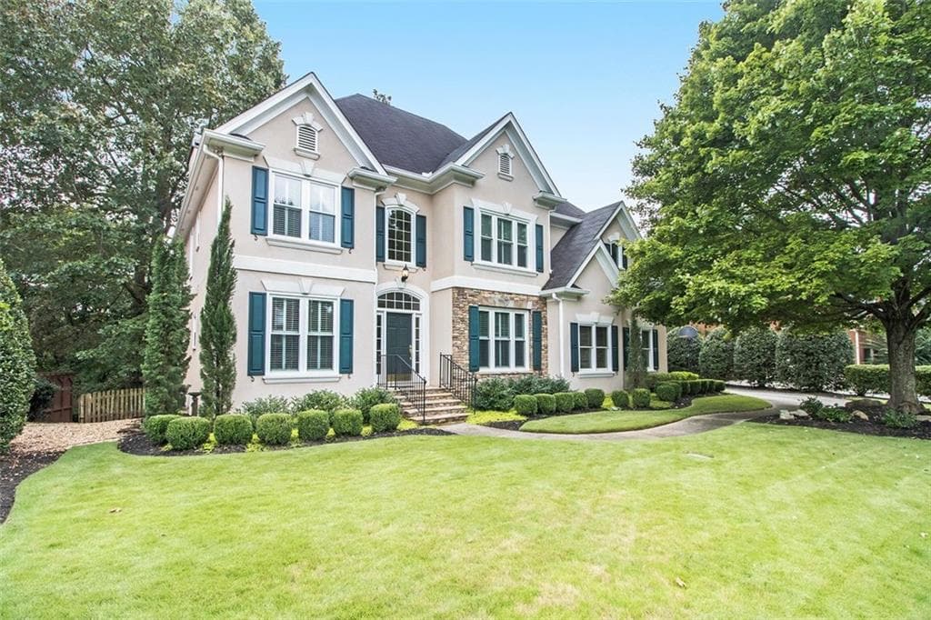 3090 LEEDS GARDEN Lane, Alpharetta, GA 30022 — most recent listing photo
