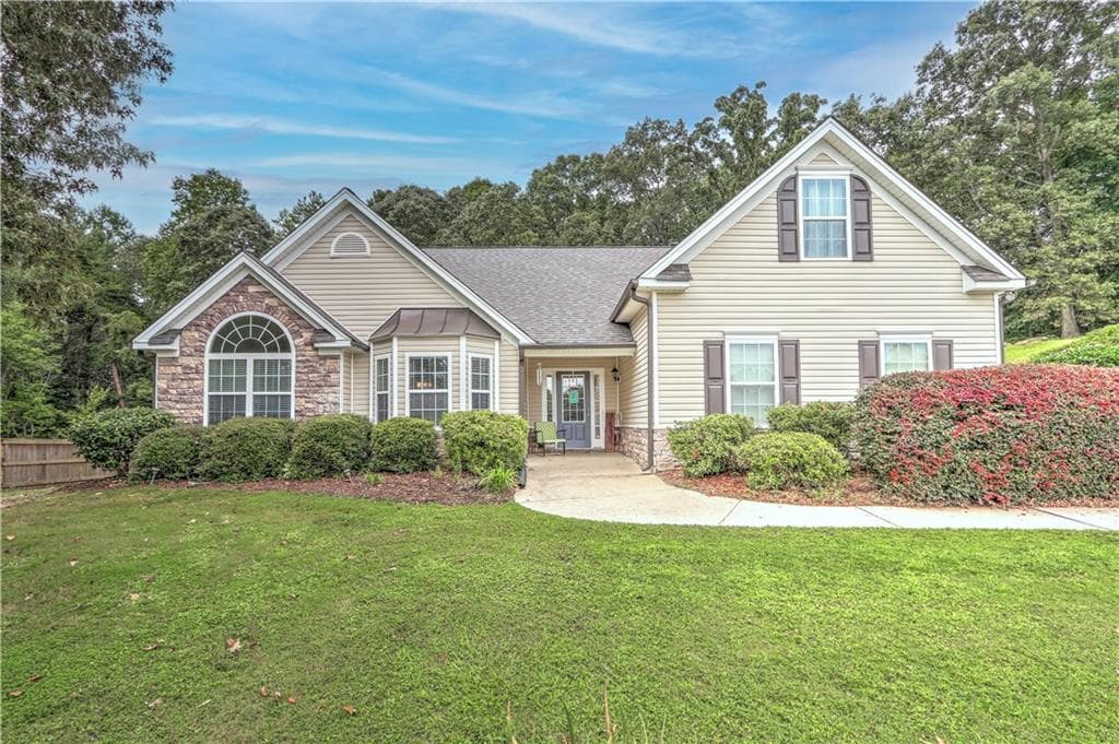 6712 Carriage Walk Lane, Flowery Branch, GA 30542 — most recent listing photo