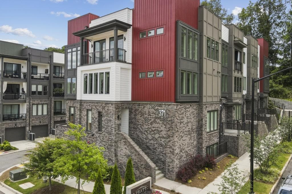 371 Pratt Drive 202, Atlanta, GA 30315 — most recent listing photo