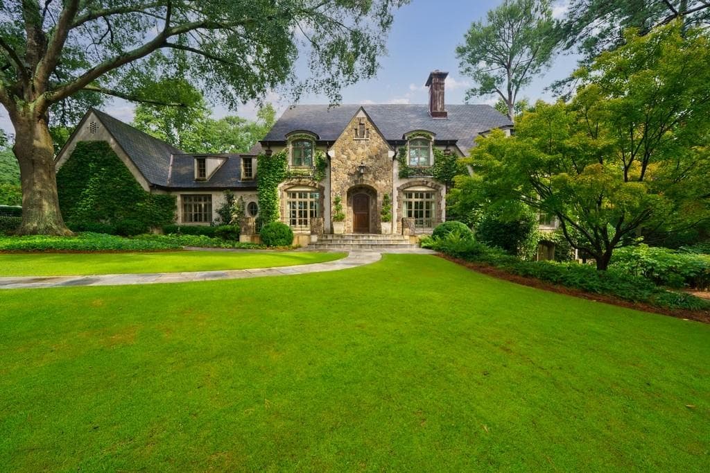 4 bedroom, 7 bathroom, 7,295 sq ft single family residence sold at 981 W Wesley Road, Atlanta, GA 30327
