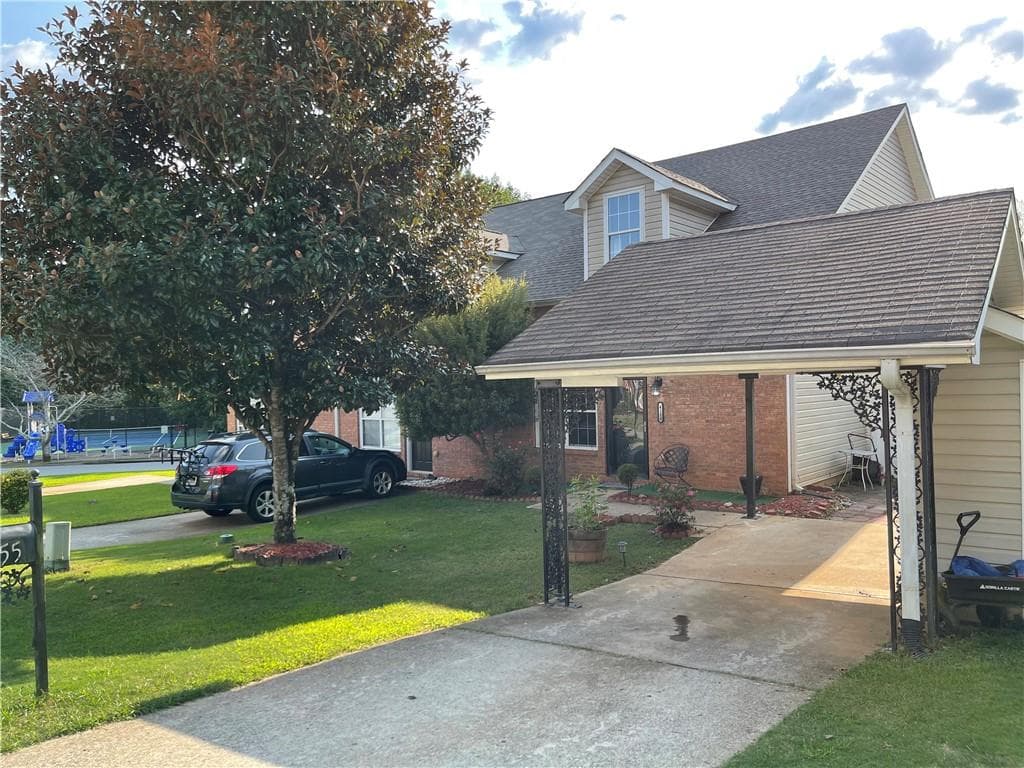 4155 Glen Iris Dr, Cumming, GA 30040 — most recent listing photo