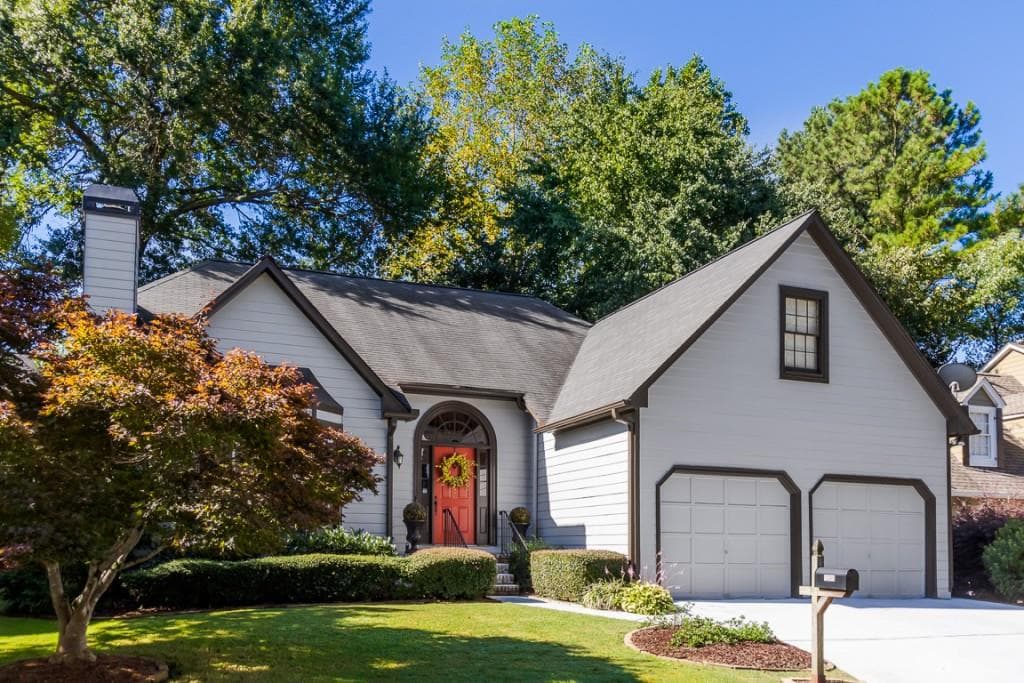 1095 DUNBARTON Trace, Brookhaven, GA 30319 — most recent listing photo