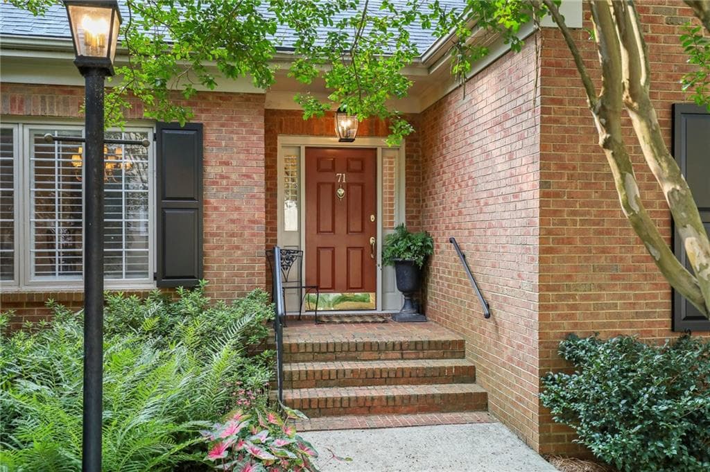 71 Paces West Court, Atlanta, GA 30327 — most recent listing photo