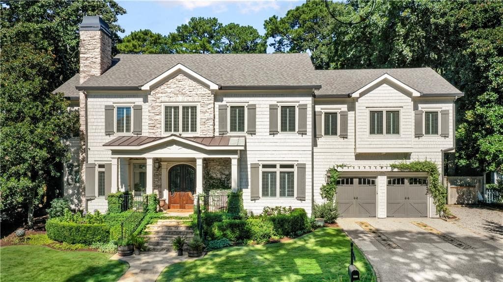 5 bedroom, 8 bathroom, 6,101 sq ft single family residence sold at 2884 Elliott Circle, Atlanta, GA 30305