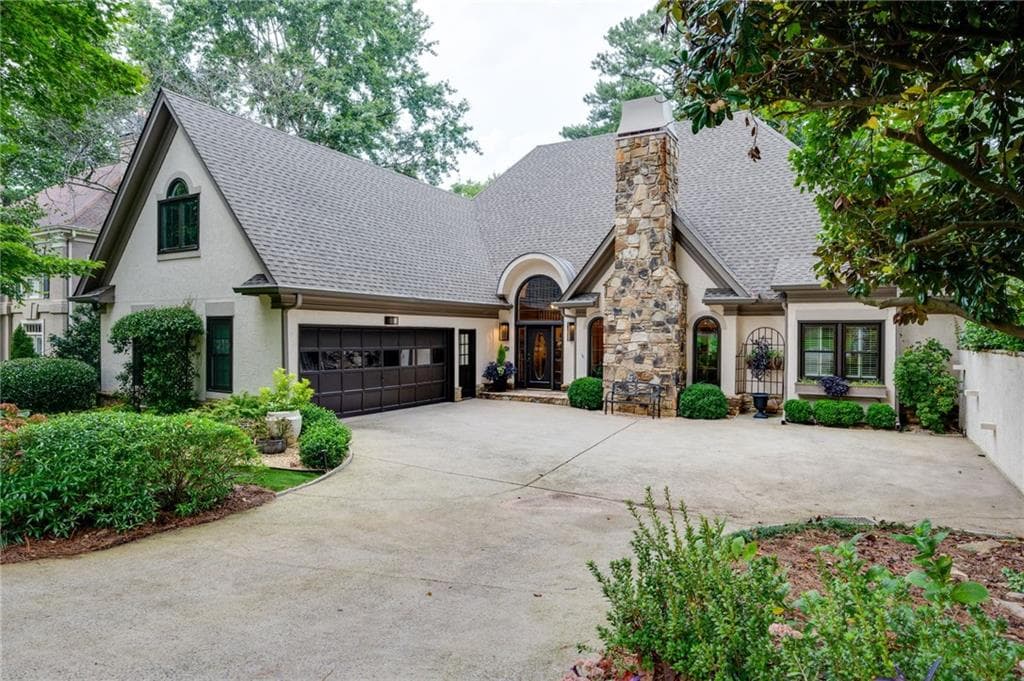140 Grogans Lake Drive, Sandy Springs, GA 30350 — most recent listing photo