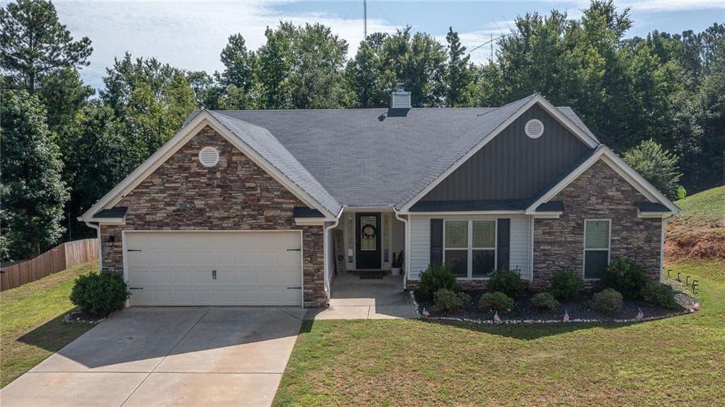 1949 Paynes Point, Winder, GA 30680 — most recent listing photo