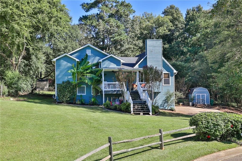 3 bedroom, 2 bathroom, 1,324 sq ft single family residence sold at 1090 Becky Court, Acworth, GA 30102