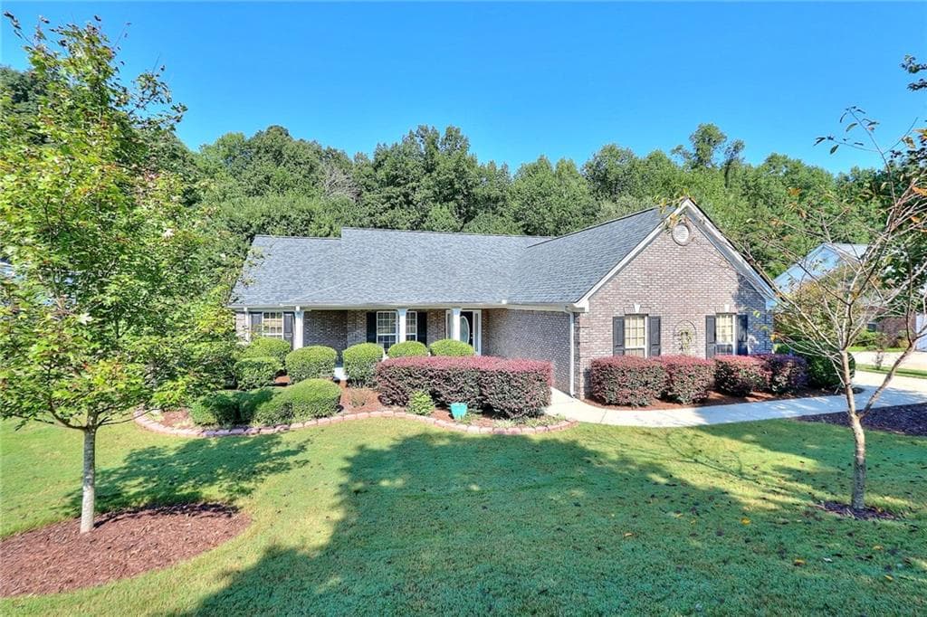 3 bedroom, 2 bathroom, 2,134 sq ft single family residence sold at 832 Crystal Meadow Drive, Winder, GA 30680