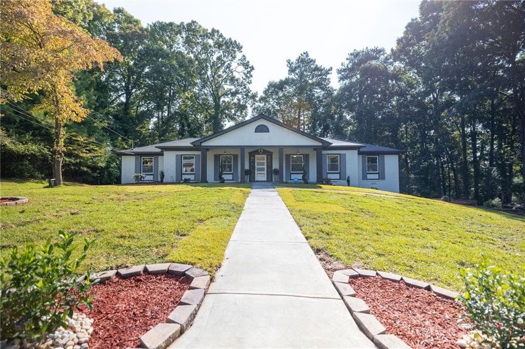 2410 CRESTKNOLL Circle, Decatur, GA 30032 — most recent listing photo