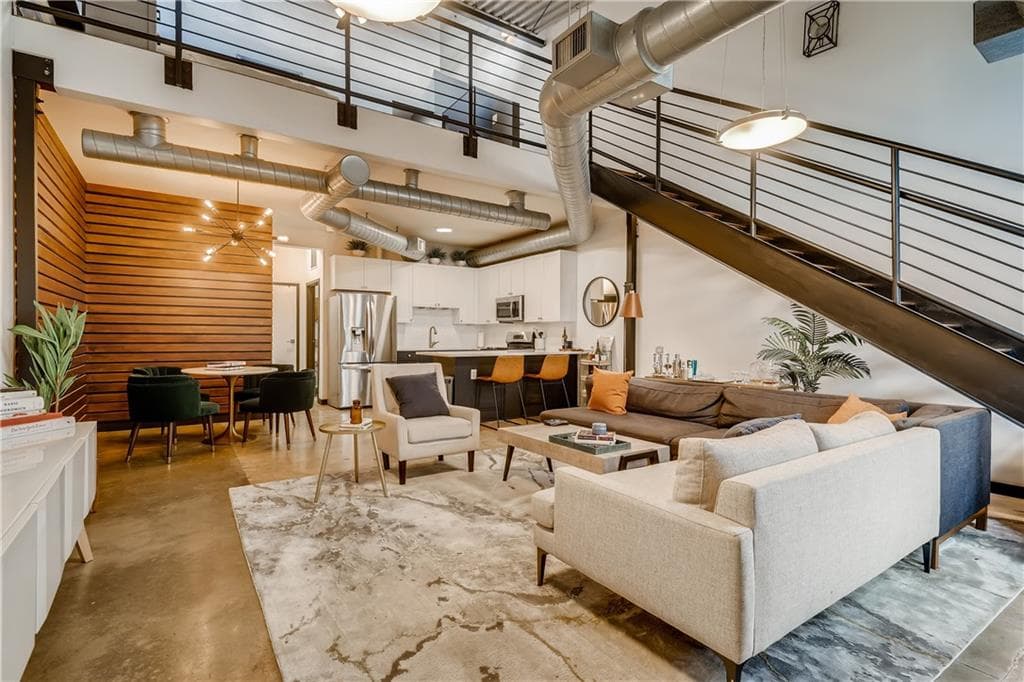 1 bedroom, 2 bathroom, 1,131 sq ft condominium sold at 400 Village Parkway 113, Atlanta, GA 30306