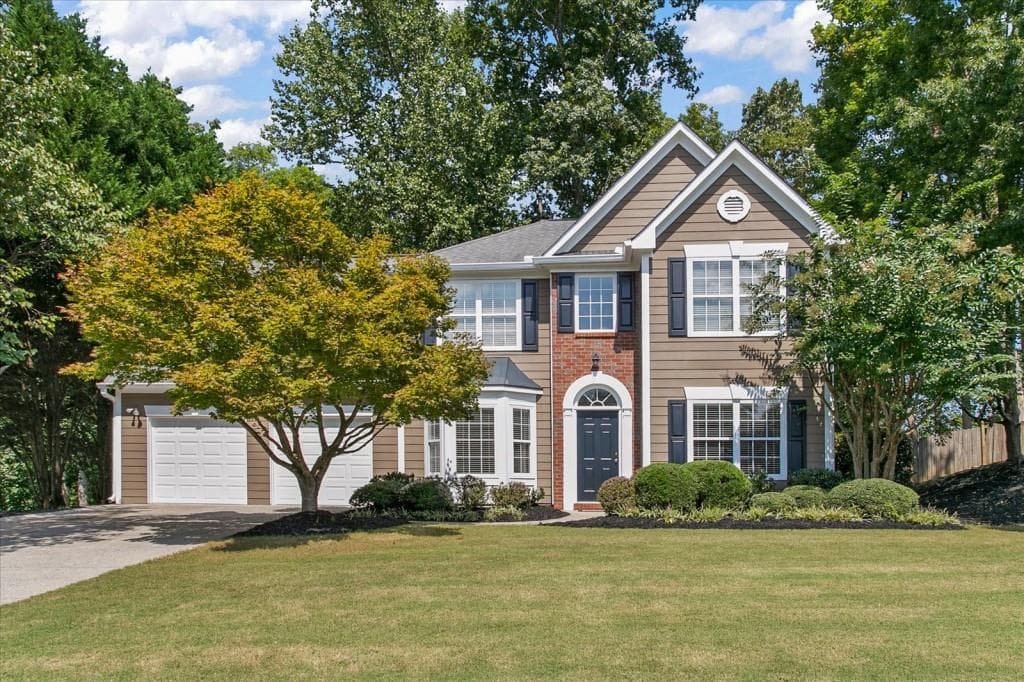3 bedroom, 3 bathroom, 2,040 sq ft single family residence sold at 2285 Grand Junction, Alpharetta, GA 30004